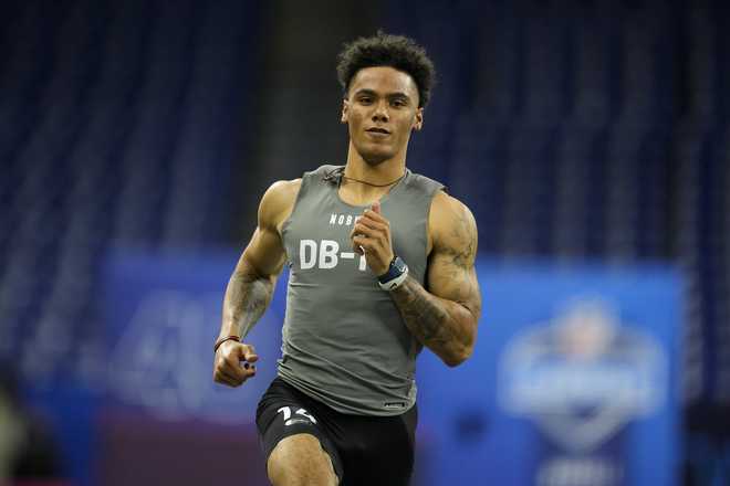 Oregon defensive back Christian Gonzalez on the 40-yard dash The Football Scouting Indianapolis, Friday, March 3, 2023 (AP x20; Photo/Michael Conroy)